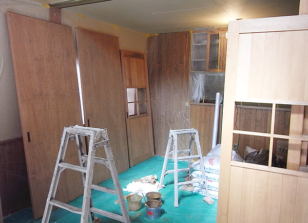 施工の様子／施工の様子／建具塗装