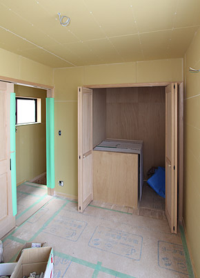 施工の様子/建具