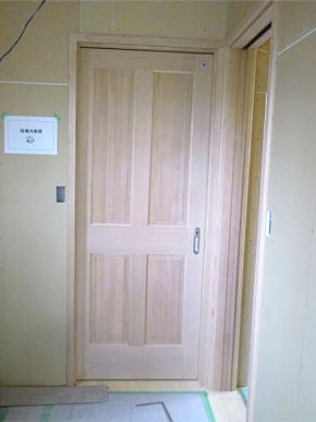 施工の様子／建具
