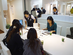 TOTOショールーム見学の様子