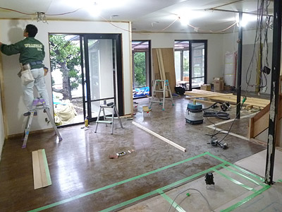 施工の様子/木工事開始