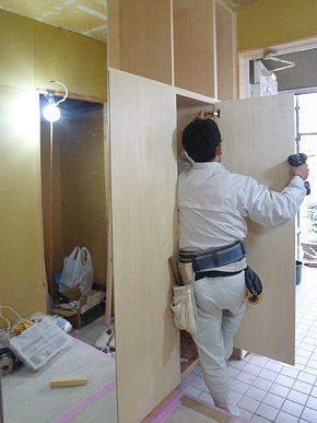 施工の様子/玄関収納